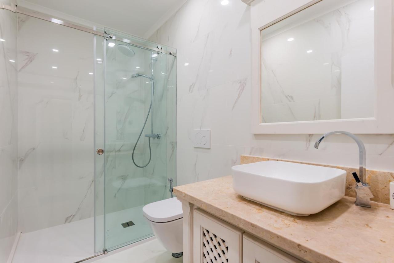 2Br At Chiado Historical Heart Of Lisbon Appartamento Esterno foto